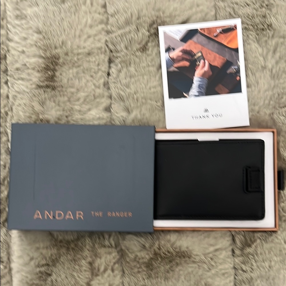 Andar Black Wallet